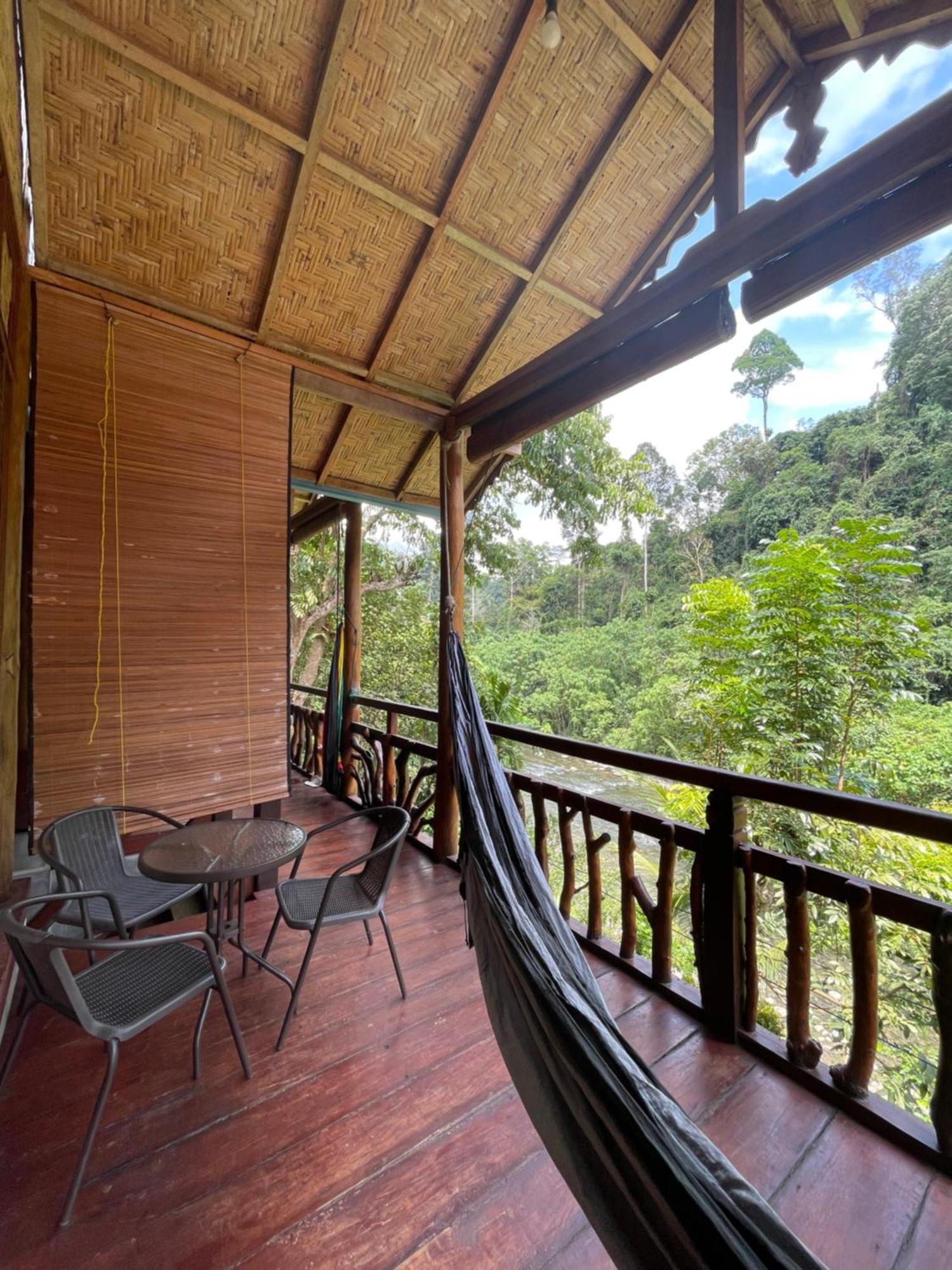 Kupu Kupu Garden Guest House & Cafe Bukit Lawang Exterior photo