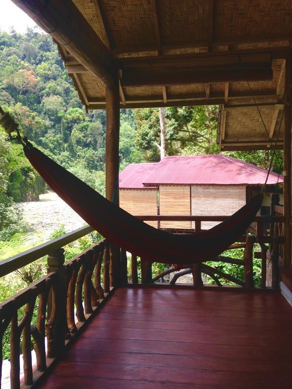 Kupu Kupu Garden Guest House & Cafe Bukit Lawang Exterior photo