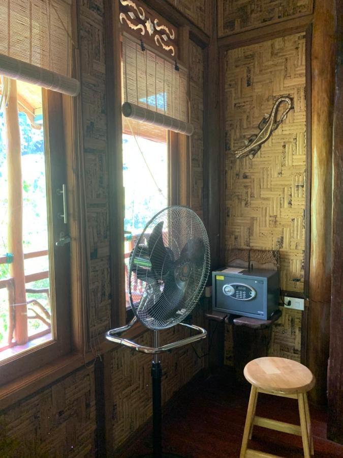 Kupu Kupu Garden Guest House & Cafe Bukit Lawang Exterior photo